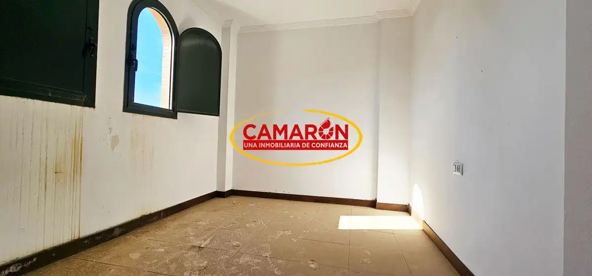 Dormitori de Casa adosada en venda en Coria del Río amb Terrassa