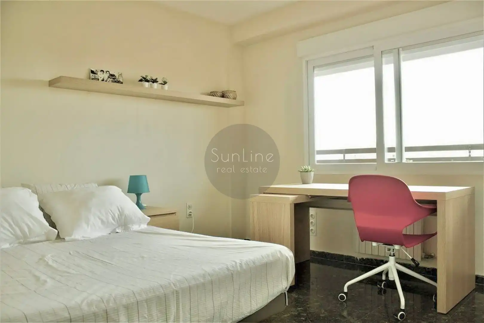Bedroom of Flat for rent in Valencia  with Furnished and Balcony