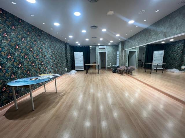 Local comercial en Venta en Ensanche - Diputación