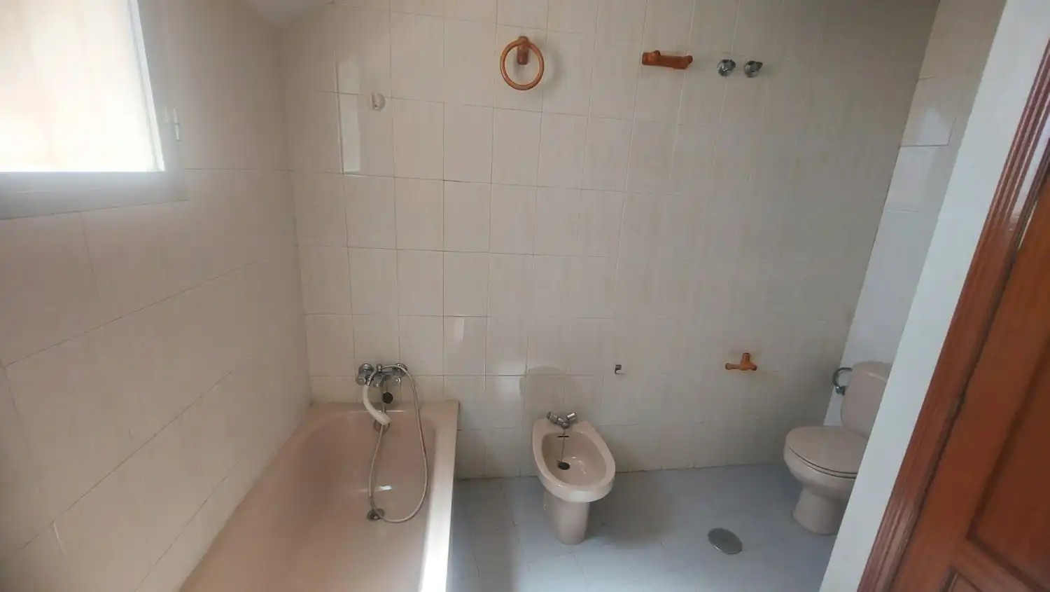 Baño de Dúplex en venta en Jaén con Aire acondicionado, Trastero y Balcón