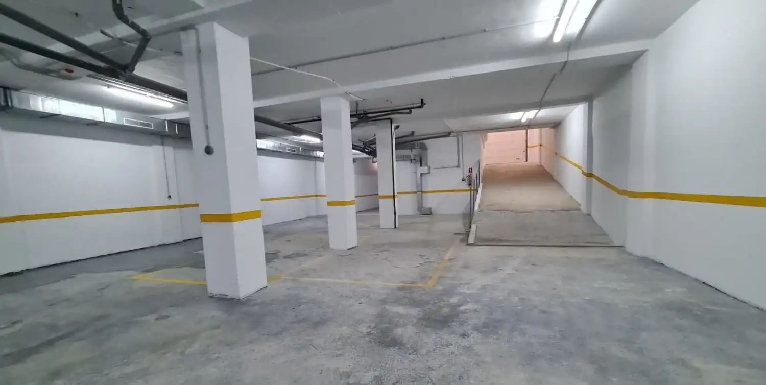 Aparcament de Edifici en venda en Bellreguard amb Piscina comunitària
