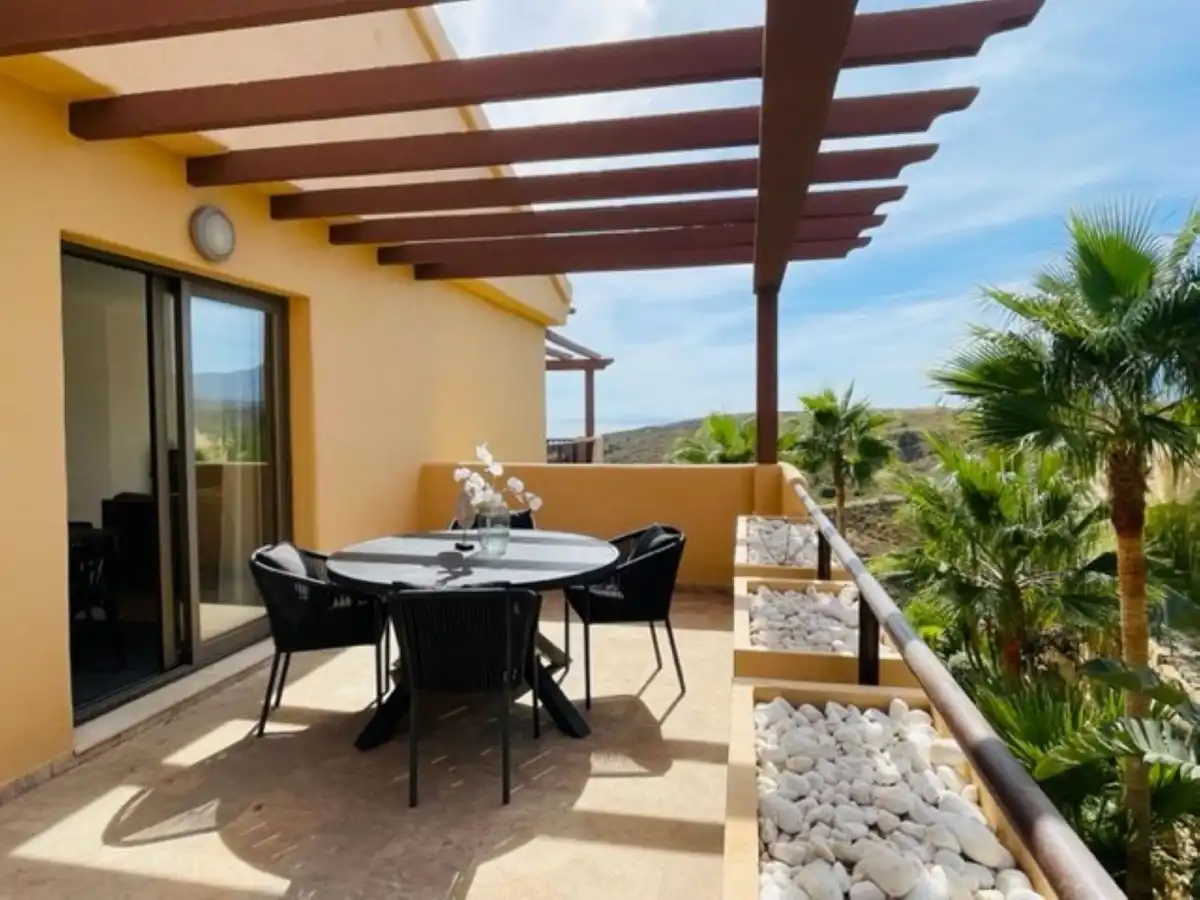 Terrasse von Dachboden zum Verkauf in Benahavís mit Terrasse, Möbliert und Internet