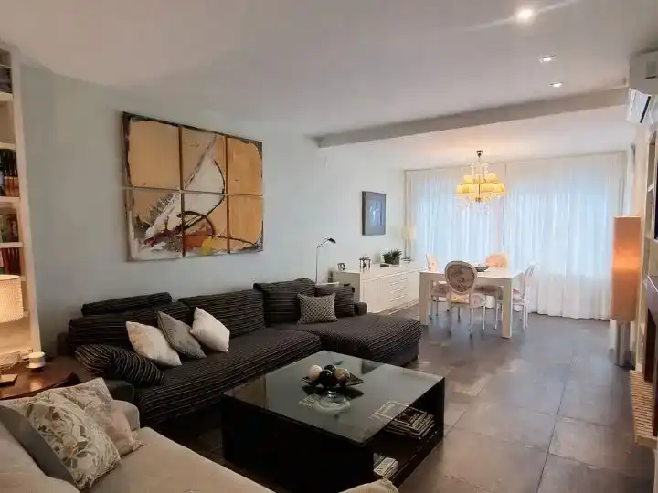 Sala d'estar de Casa adosada en venda en Alcalà de Xivert amb Aire condicionat, Piscina i Balcó