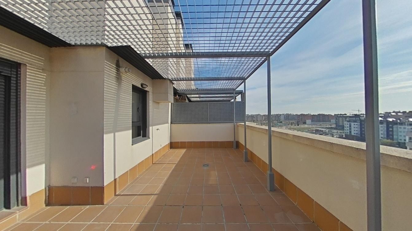 Flat for sale in Av de la Gavia, Ensanche de Vallecas - La Gavia