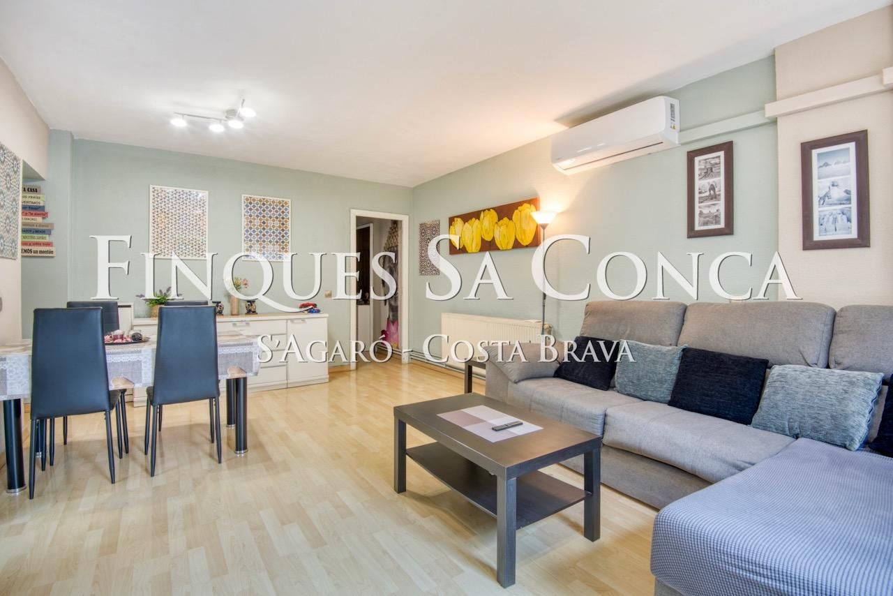 Living room of Apartment for sale in Castell-Platja d'Aro  with Air Conditioner, Heating and Parquet flooring