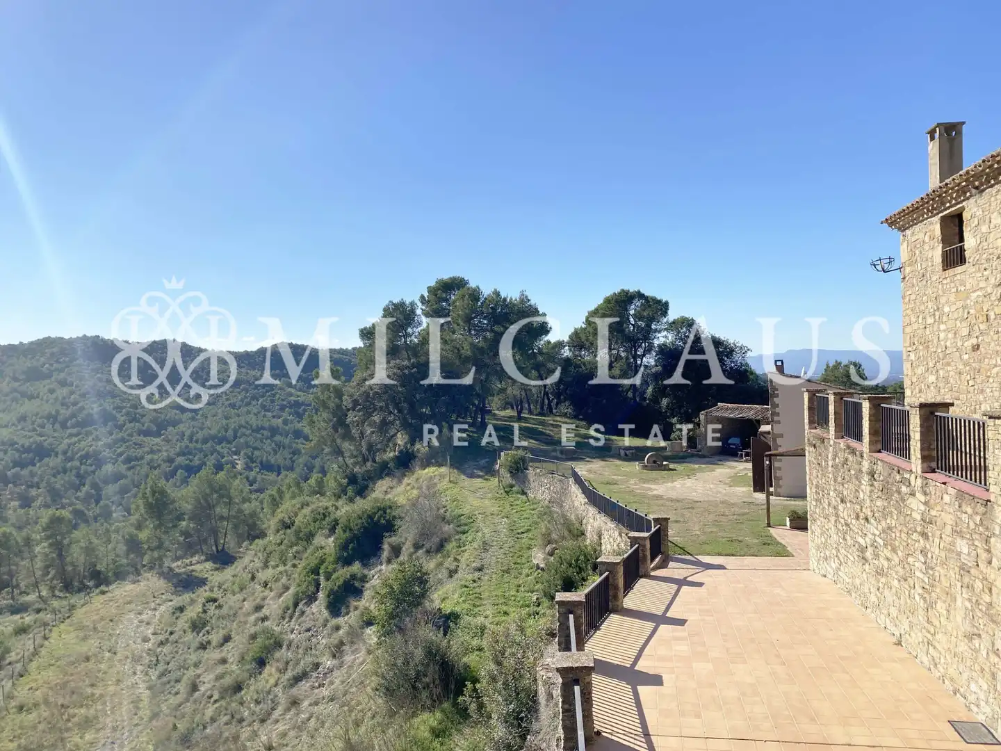 Vista exterior de Finca rústica en venda en Talamanca amb Aire condicionat, Calefacció i Jardí privat