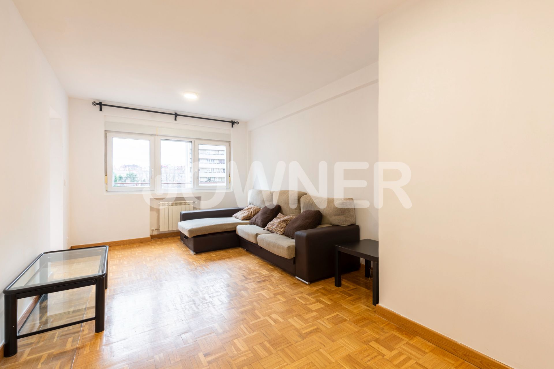 Living room of Flat to rent in  Madrid Capital  with Heating, Private garden and Terrace