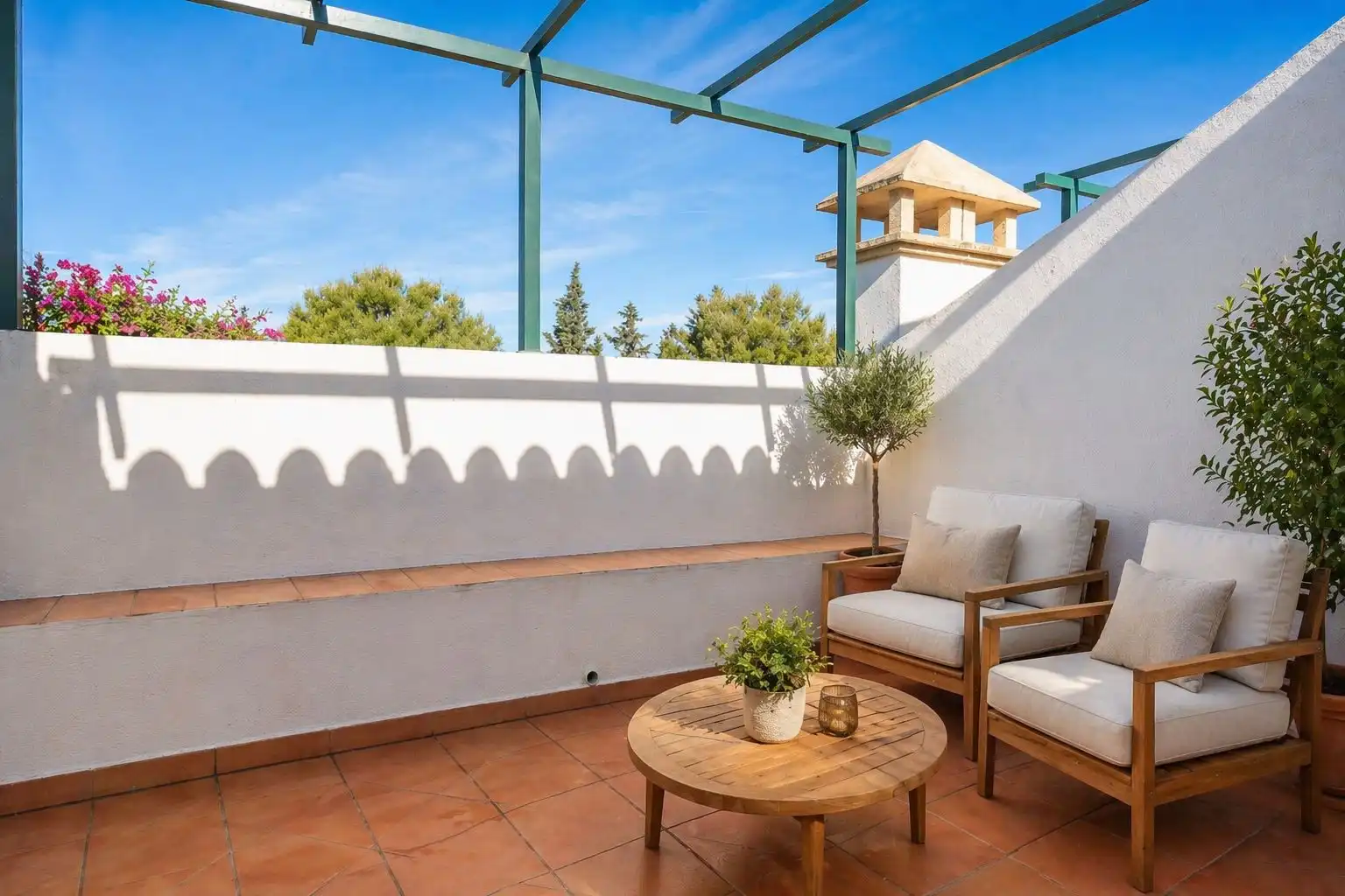 Terrasse von Dachboden zum Verkauf in Marbella mit Klimaanlage, Terrasse und Abstellraum