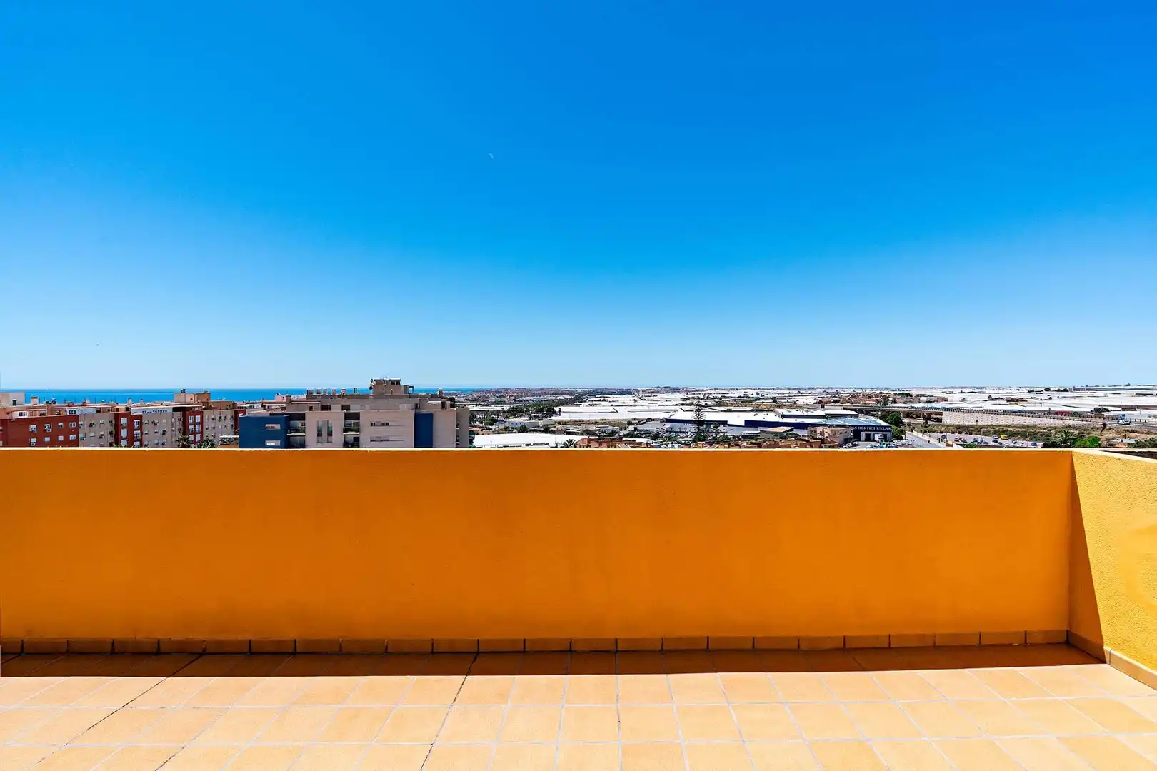 Exterior view of Flat for sale in Roquetas de Mar  with Air Conditioner, Parquet flooring and Terrace