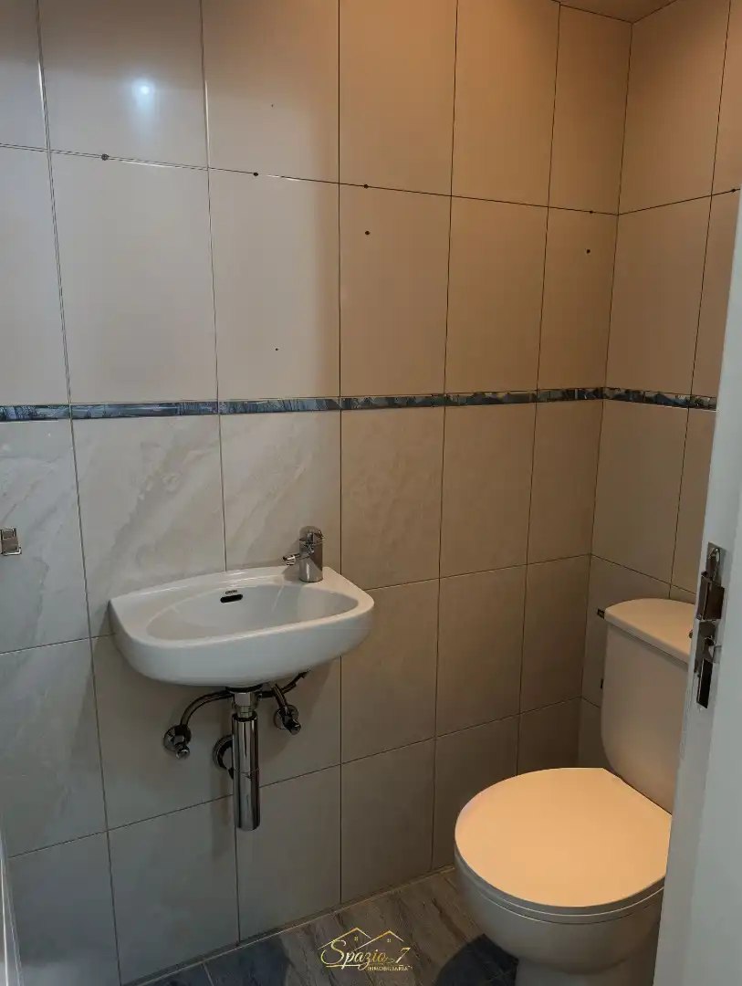 Baño de Piso en venta en Los Realejos con Balcón y Alarma
