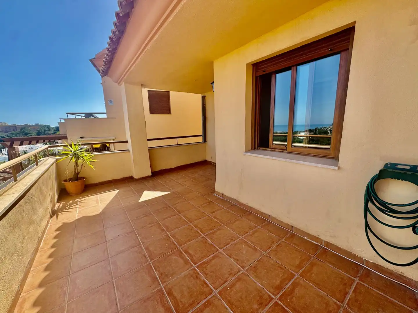 Terrace of Apartments for rent in Benalmádena  with Air Conditioner, Furnished and Pets allowed