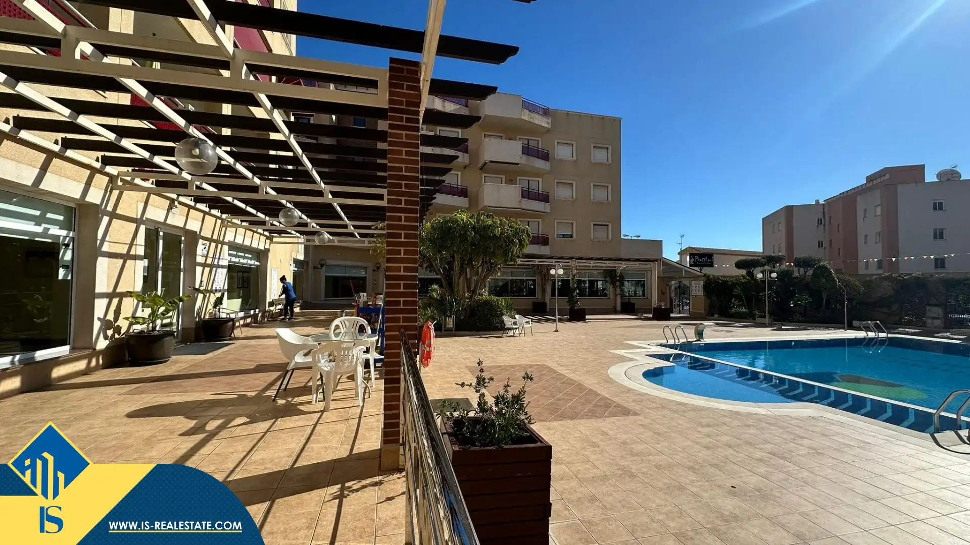 Pis amb piscina en venda a Centro
