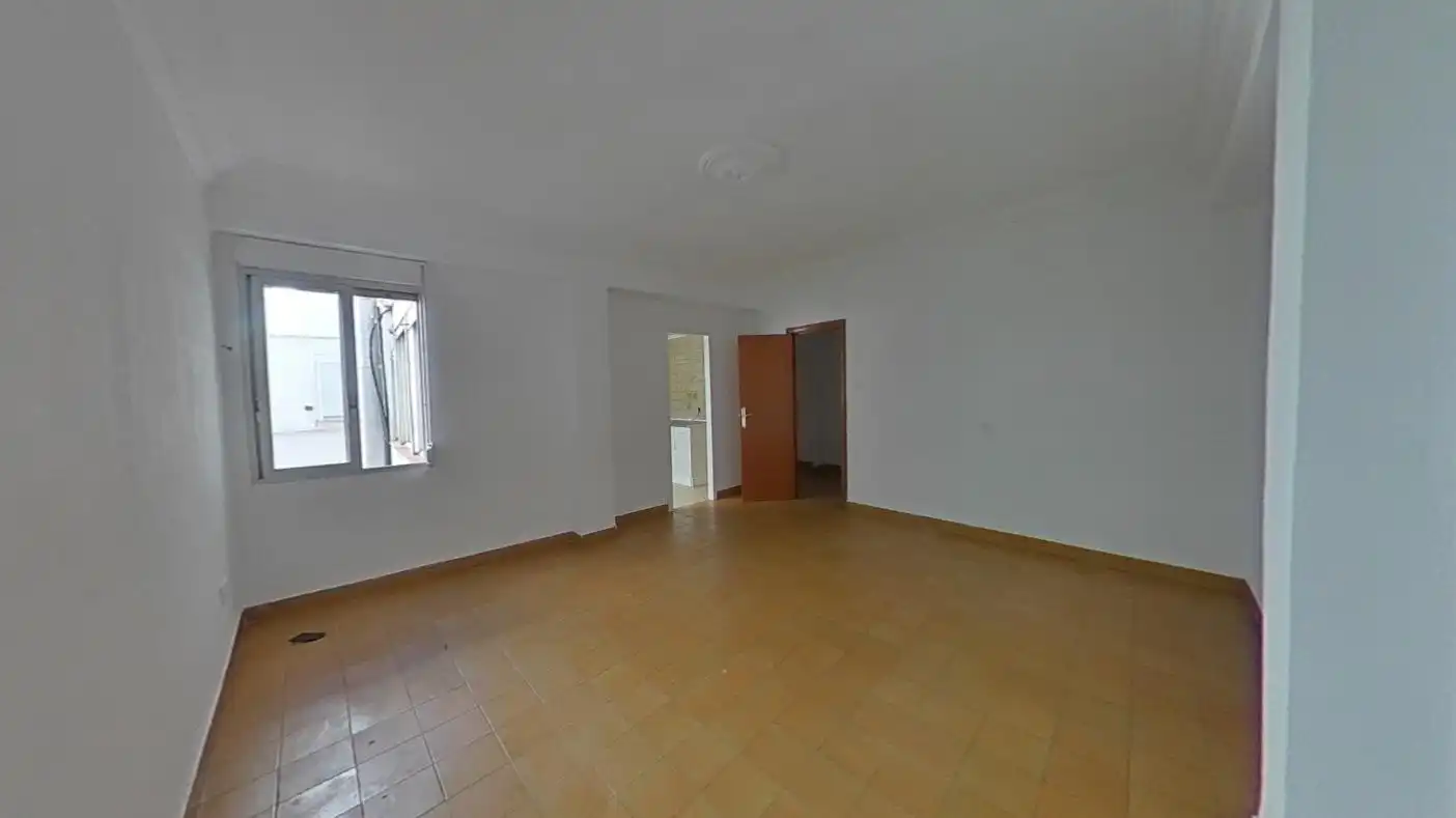 Flat for sale in C/ Gaieta García