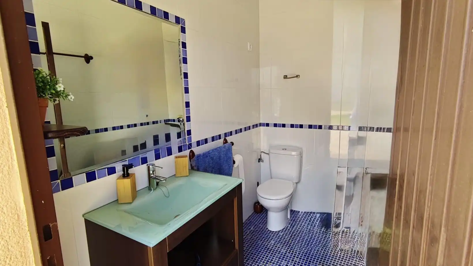 Bathroom of Country homes for sale in Plasencia  with Air Conditioner, Heating and Terrace