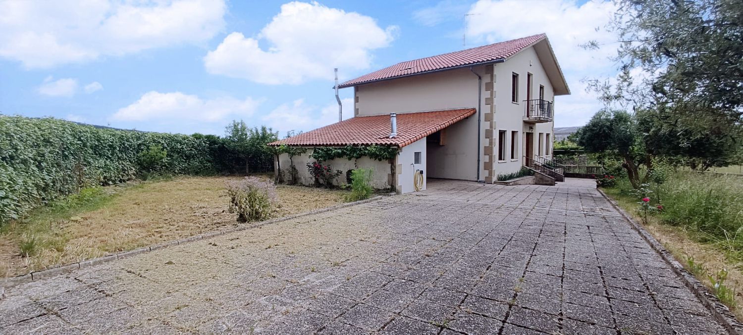 Exterior view of House or chalet for sale in Vitoria - Gasteiz  with Terrace and Storage room