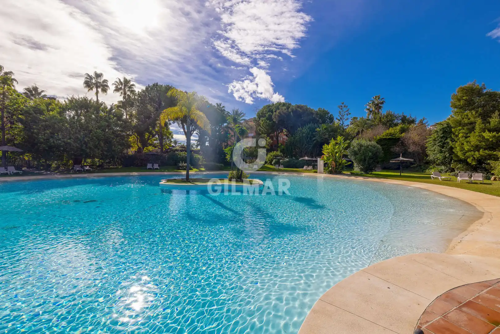 Garten von Maisonette zum Verkauf in Estepona mit Heizung, Abstellraum und Balkon