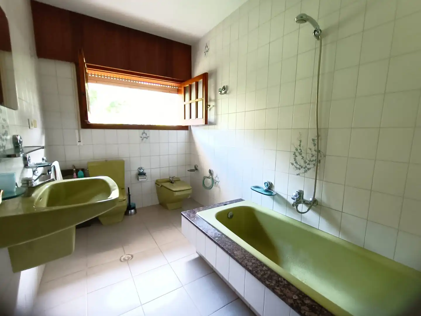 Baño de Casa o chalet de alquiler en A Guarda   con Calefacción, Jardín privado y Parquet