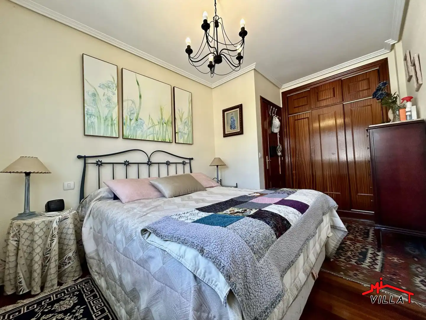 Habitación de Casa o chalet en venta en Laredo con Calefacción y Amueblado