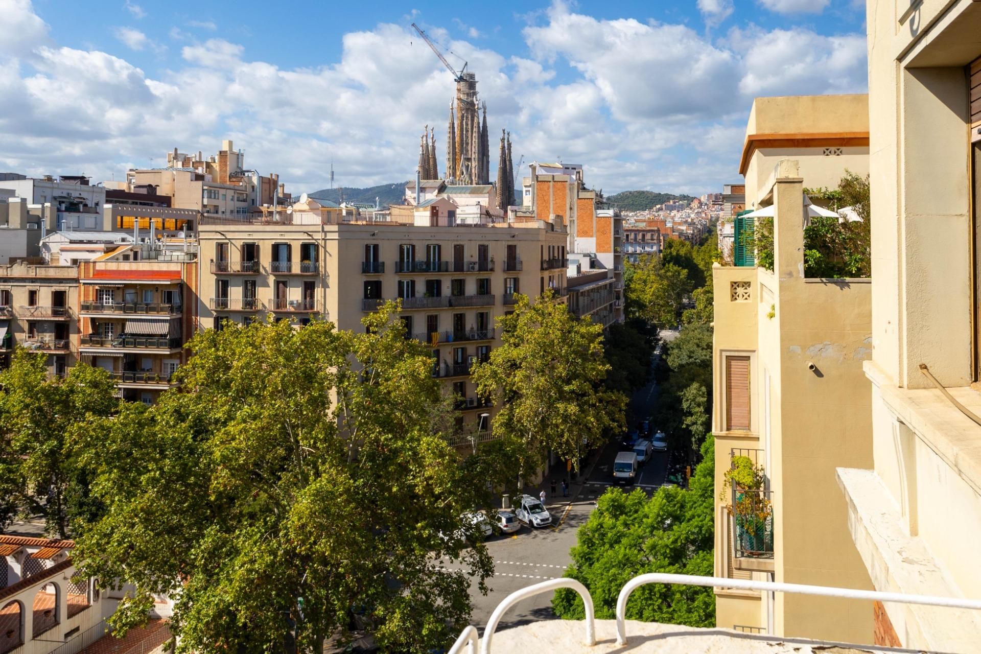 Exterior view of Attic for sale in  Barcelona Capital  with Terrace