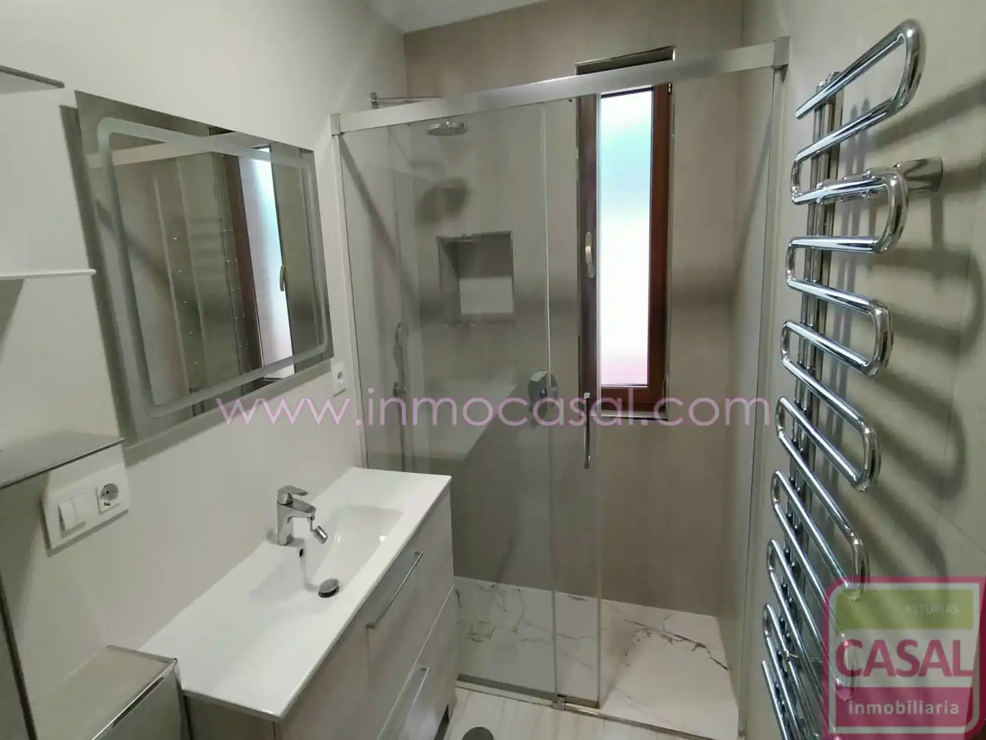 Bathroom of Flat for rent in Mieres (Asturias)  with Heating, Terrace and Storage room