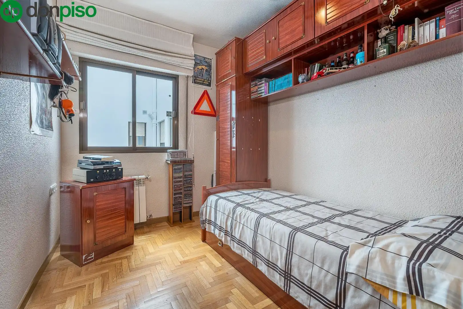 Bedroom of Flat for sale in Granada