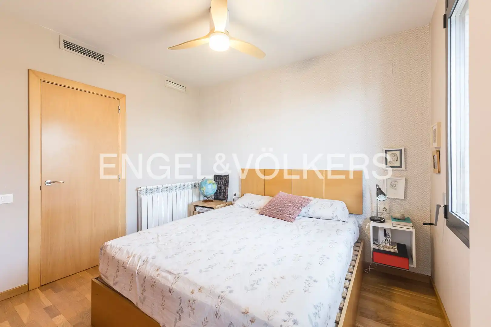Bedroom of Flat for sale in Barcelona  with Air Conditioner, Heating and Private garden