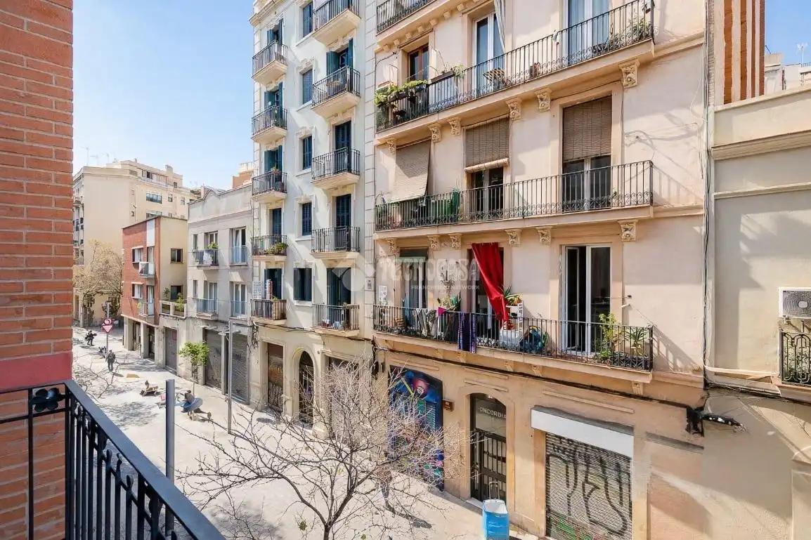 Flat with terrace for sale in Sants - Montjuïc, imagen 3