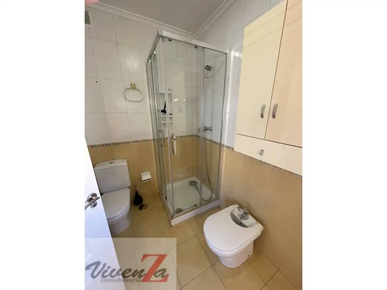 Baño de Casa adosada de alquiler en Zamora Capital  con Calefacción, Jardín privado y Terraza