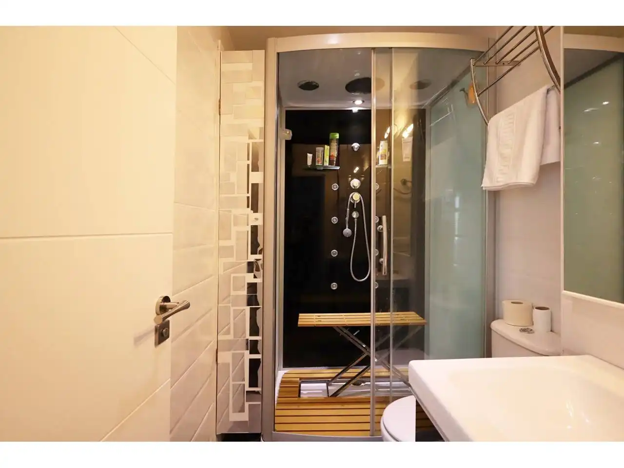 Flat with terrace for sale in Calle Pere Codina i Mont, imagen 11