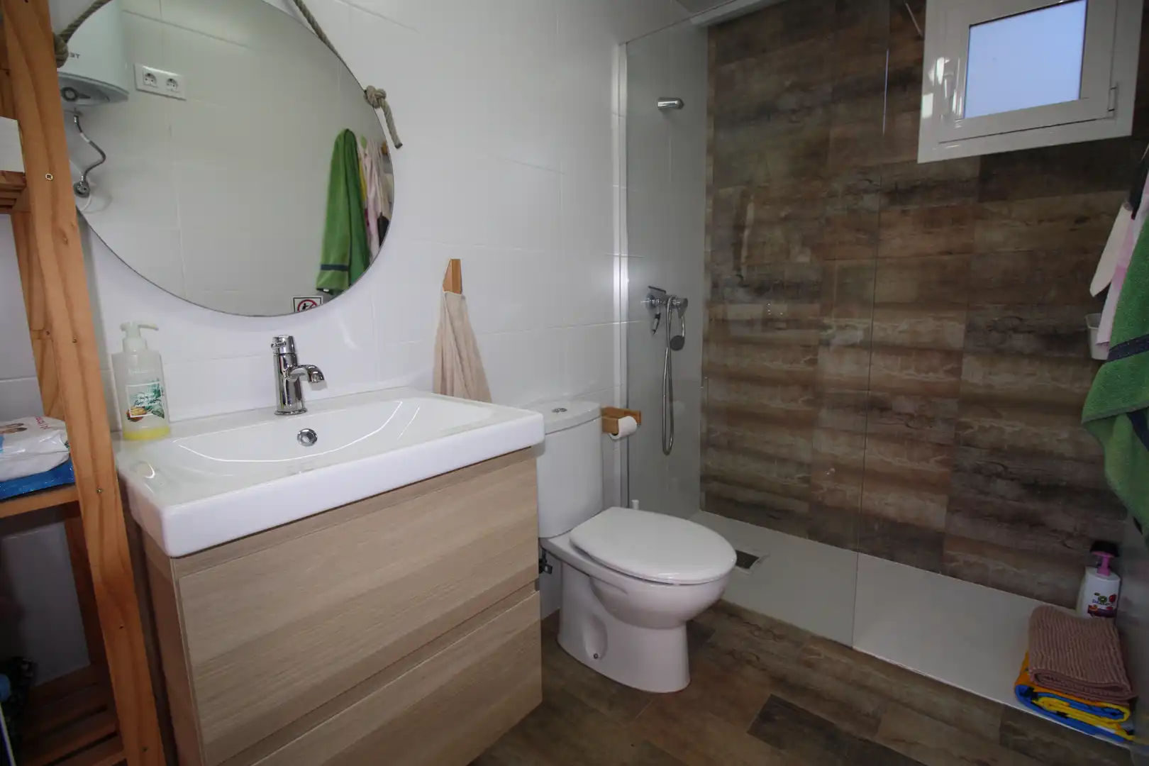 Baño de Casa o chalet en venta en Llombai con Aire acondicionado, Calefacción y Jardín privado