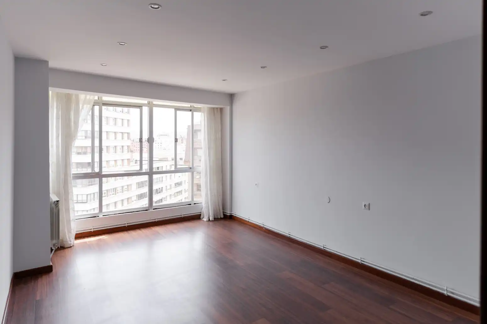 Sala de estar de Piso en venta en Avilés con Calefacción