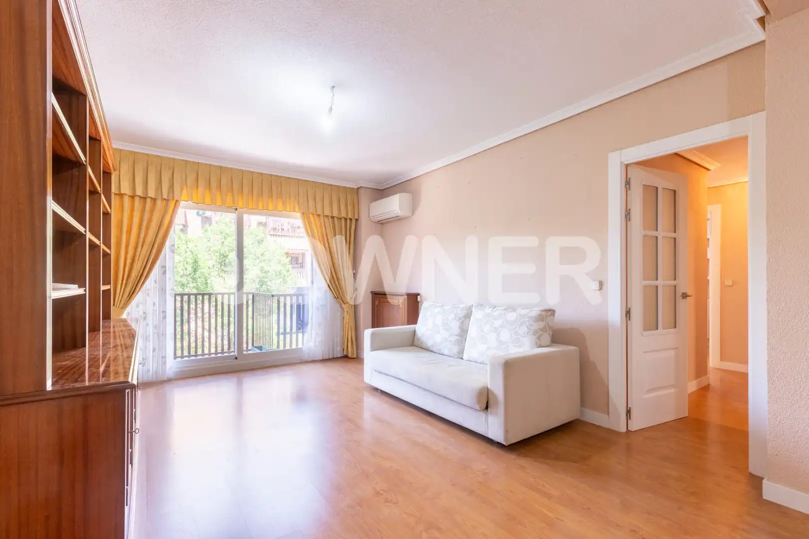 Sala de estar de Piso de alquiler en Madrid con Aire acondicionado, Calefacción y Terraza