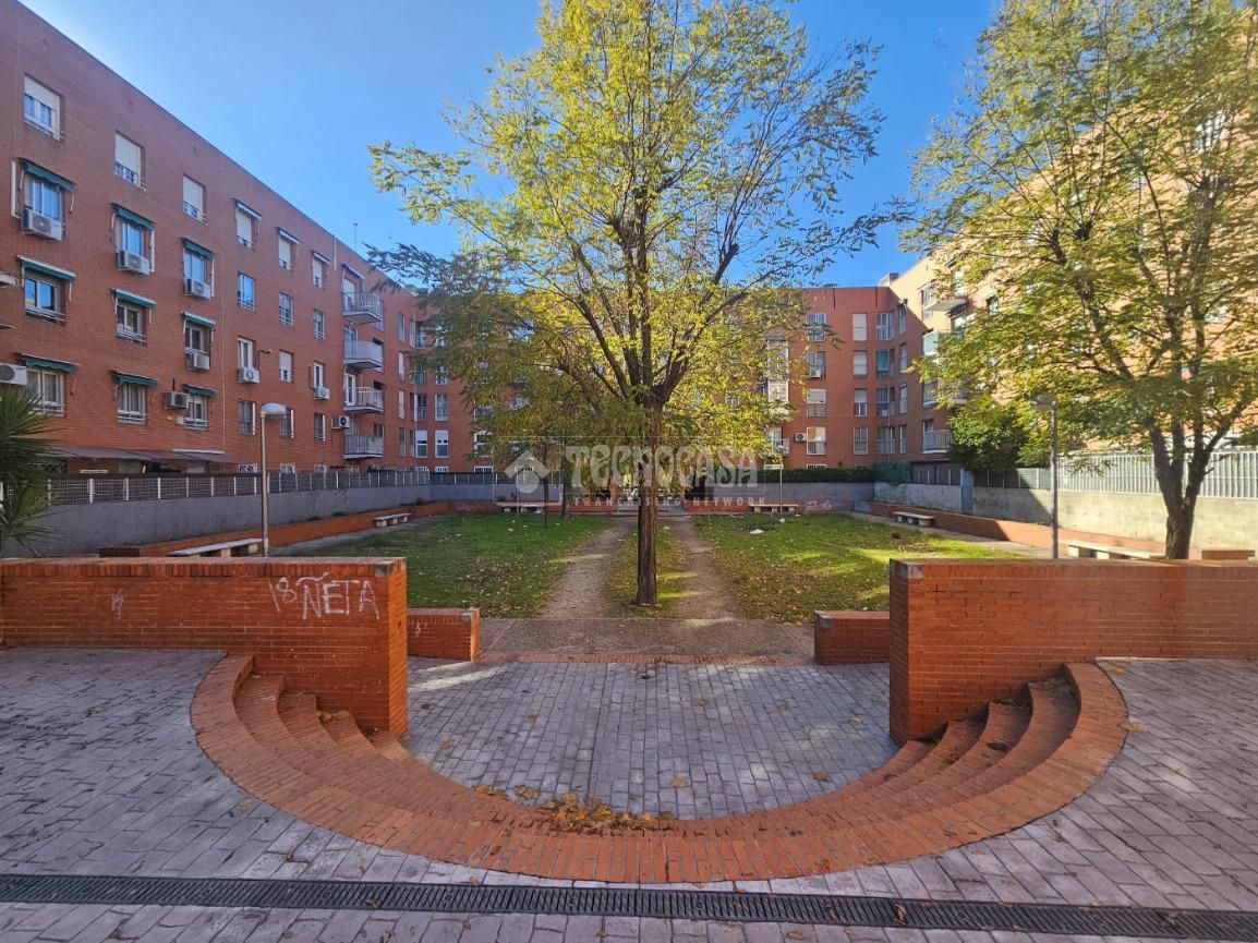 Vista exterior de Piso en venta en  Madrid Capital con Aire acondicionado y Calefacción