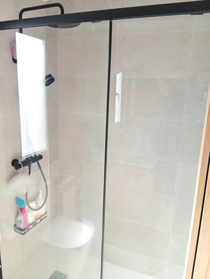 Bathroom of Flat for sale in Madrid  with Air Conditioner, Heating and Storage room