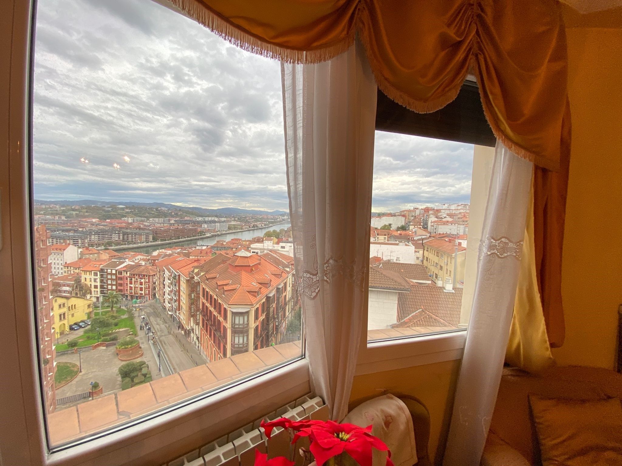 Schlafzimmer von Wohnung zum verkauf in Portugalete mit Heizung