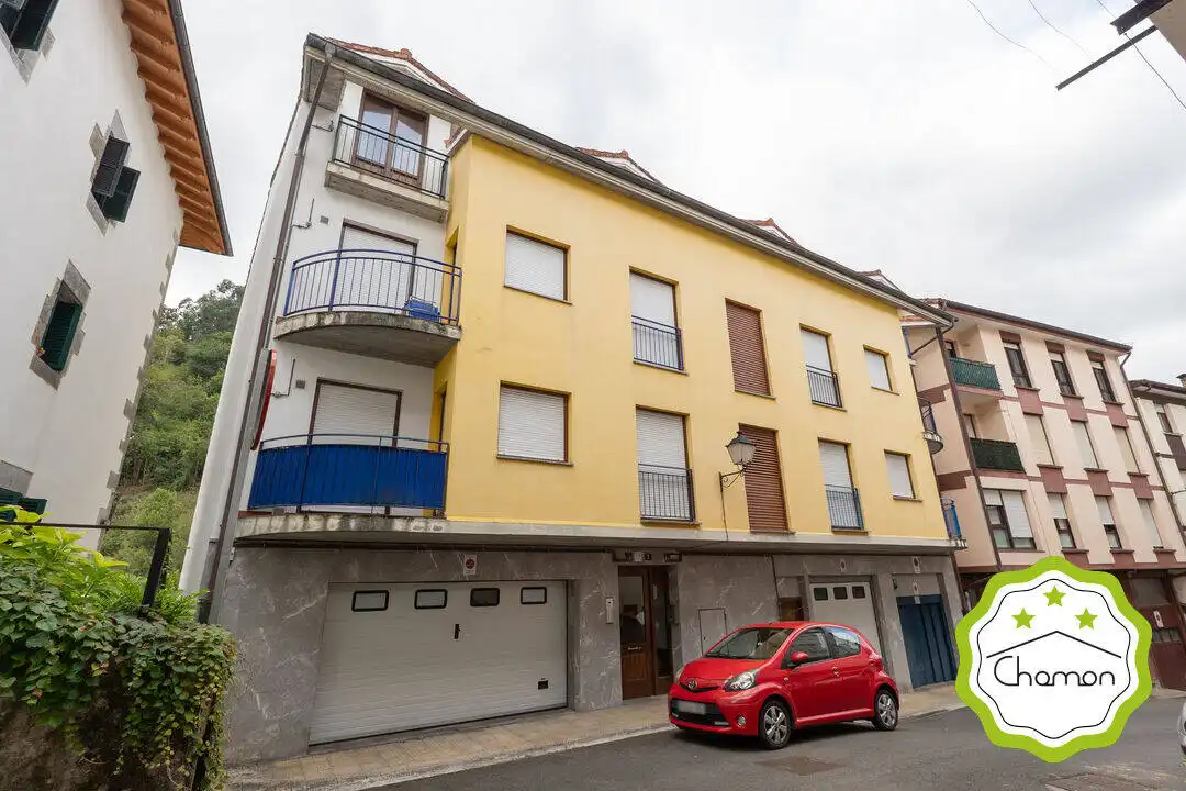 Vista exterior de Àtic en venda en Ea, Bizkaia