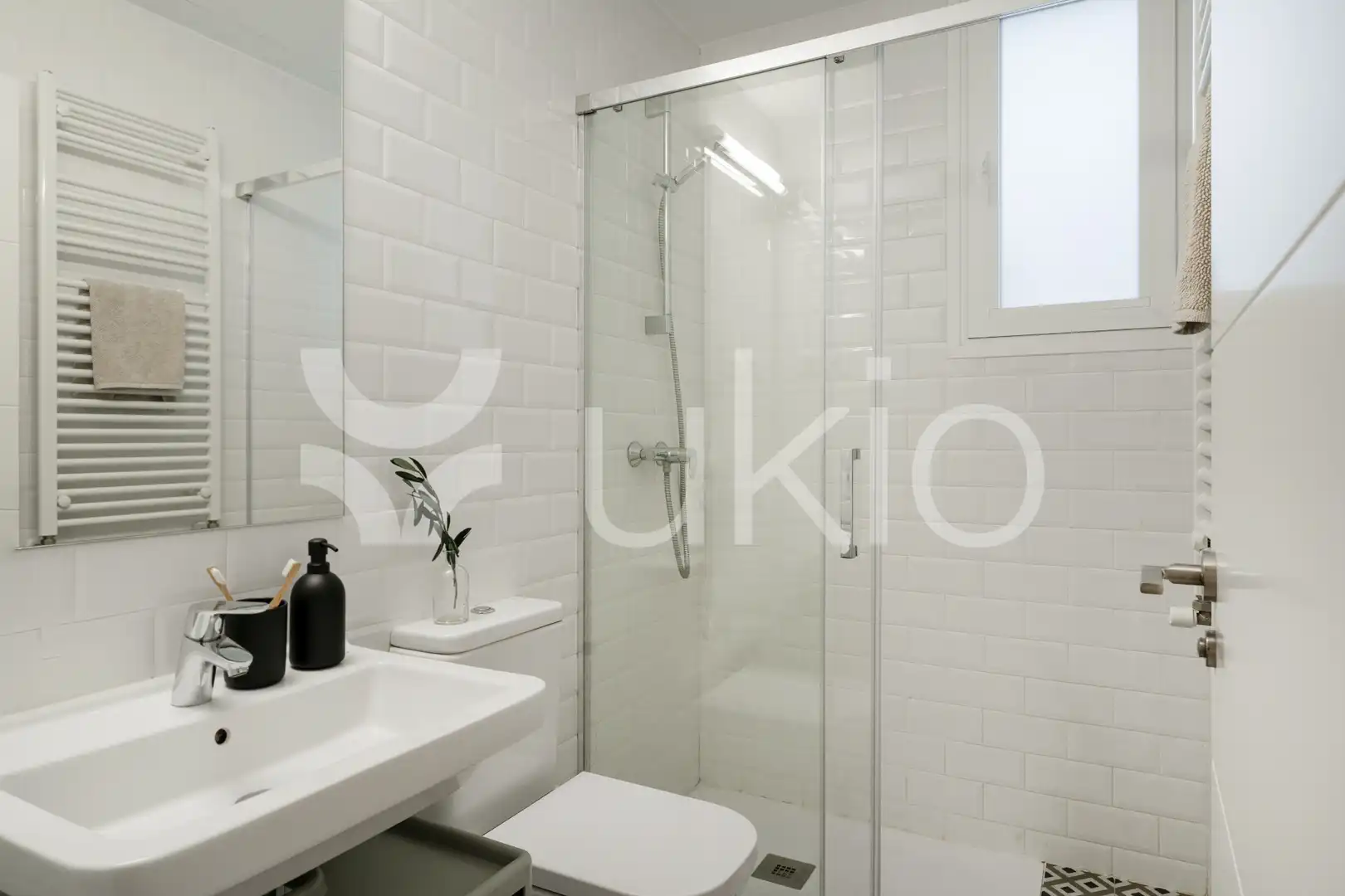 Baño de Apartamento de alquiler en Madrid con Aire acondicionado, Calefacción y Amueblado