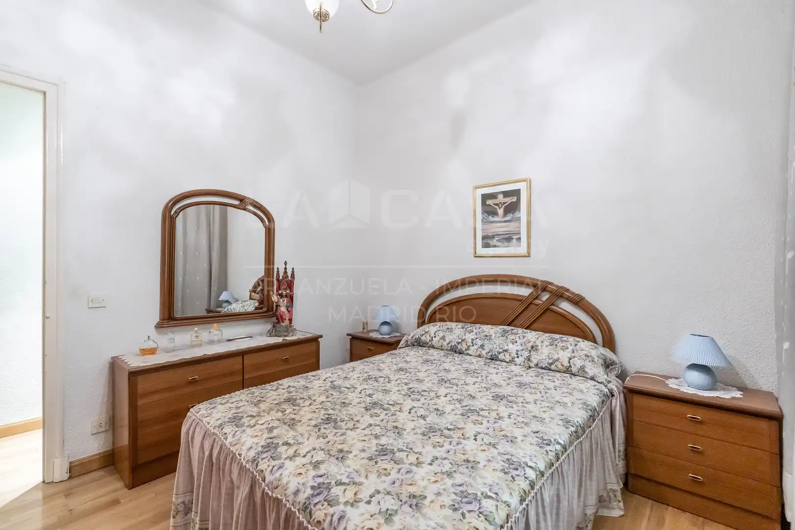 Habitación de Piso en venta en Madrid con Calefacción y Trastero