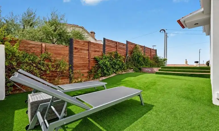 House with pool for sale in Carrer DE CORDOVA 25, imagen 5