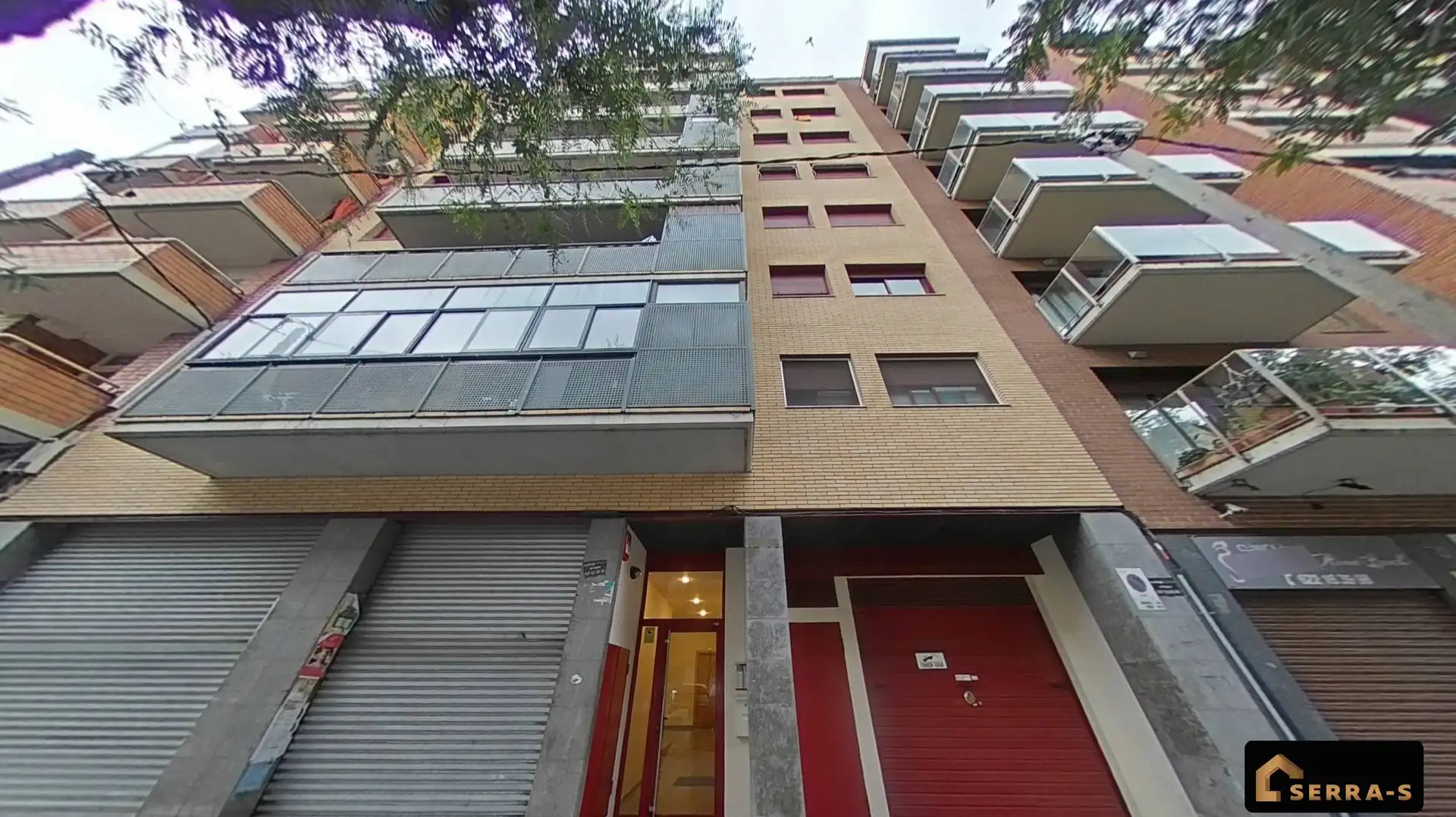 Vista exterior de Pis en venda en Mataró amb Aire condicionat, Terrassa i Balcó