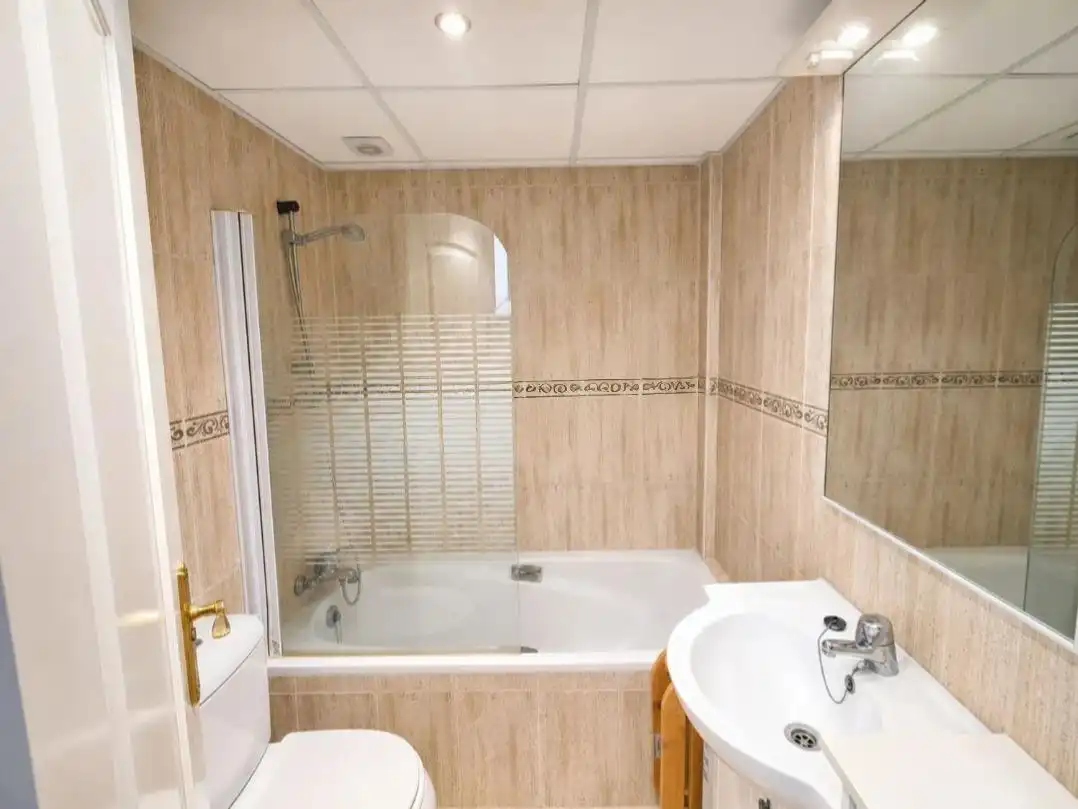 Baño de Casa adosada en venta en Manilva
