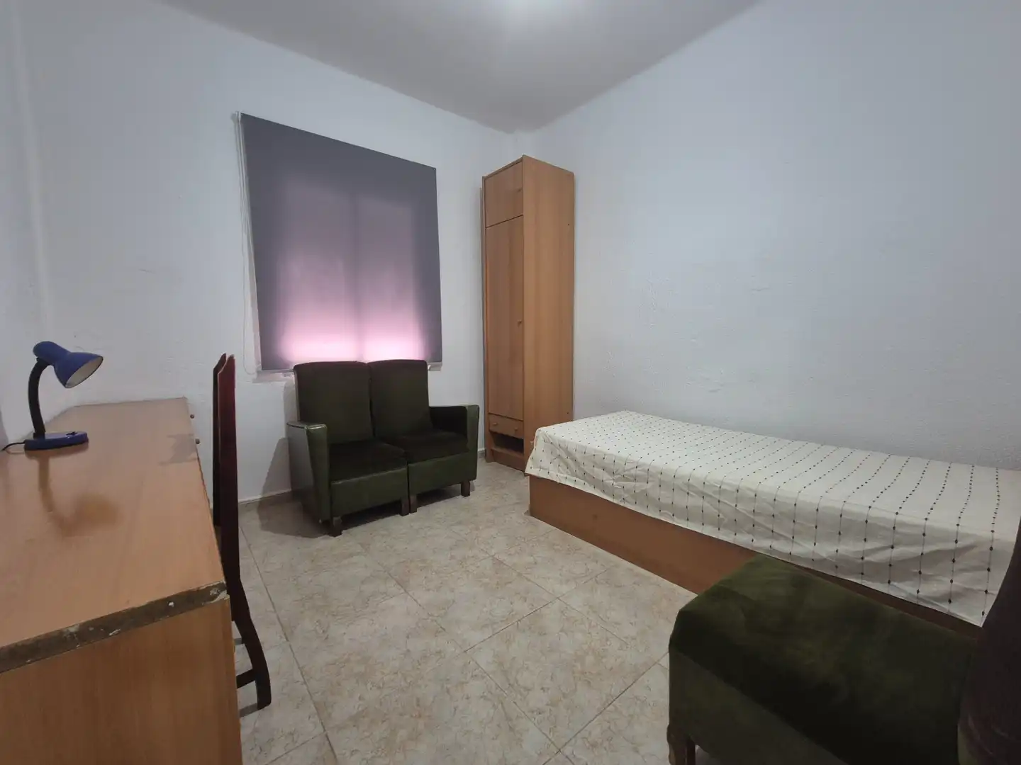Habitación de Piso de alquiler en Badajoz con Aire acondicionado, Amueblado y Horno