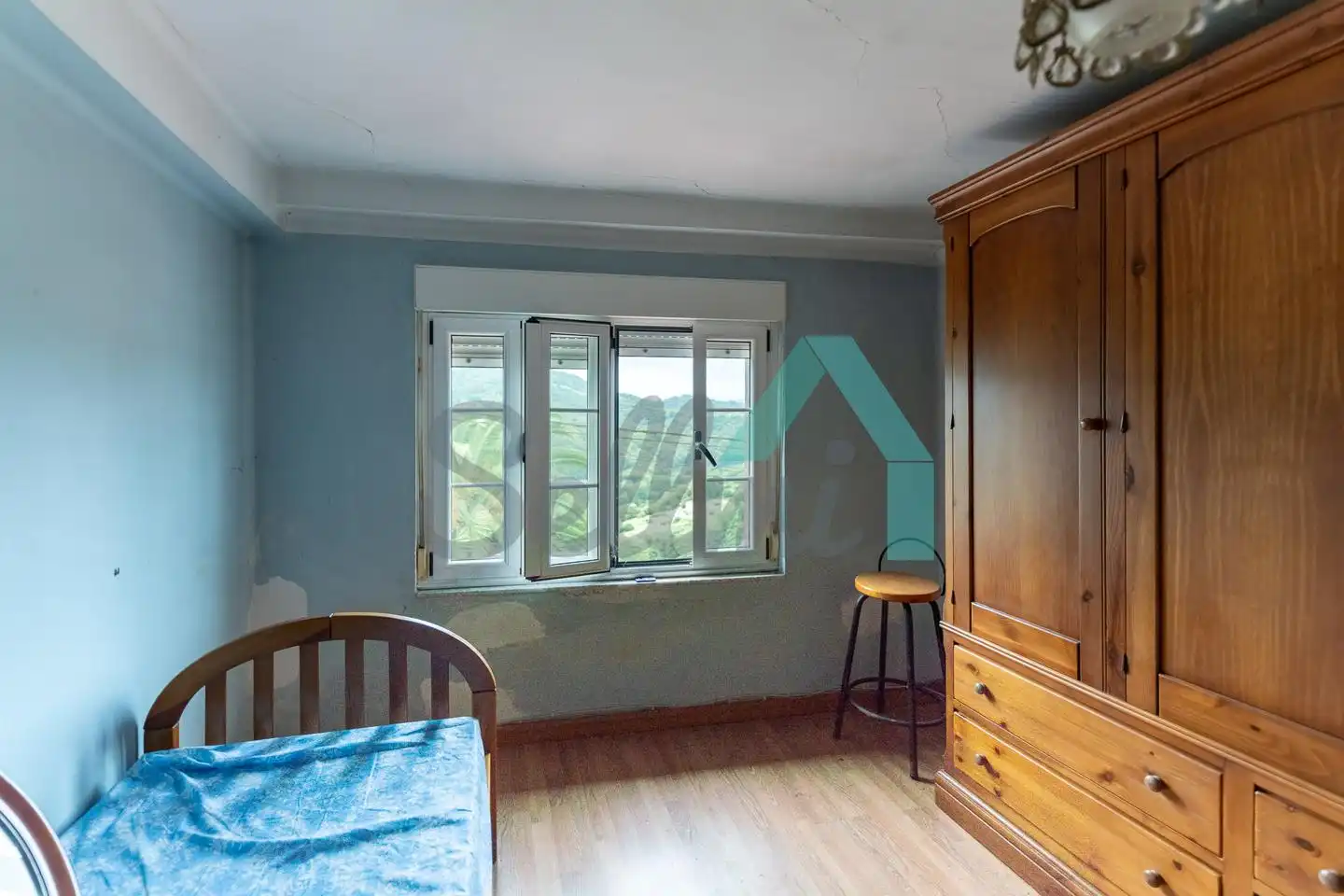 Dormitori de Casa adosada en venda en Langreo amb Calefacció, Jardí privat i Parquet