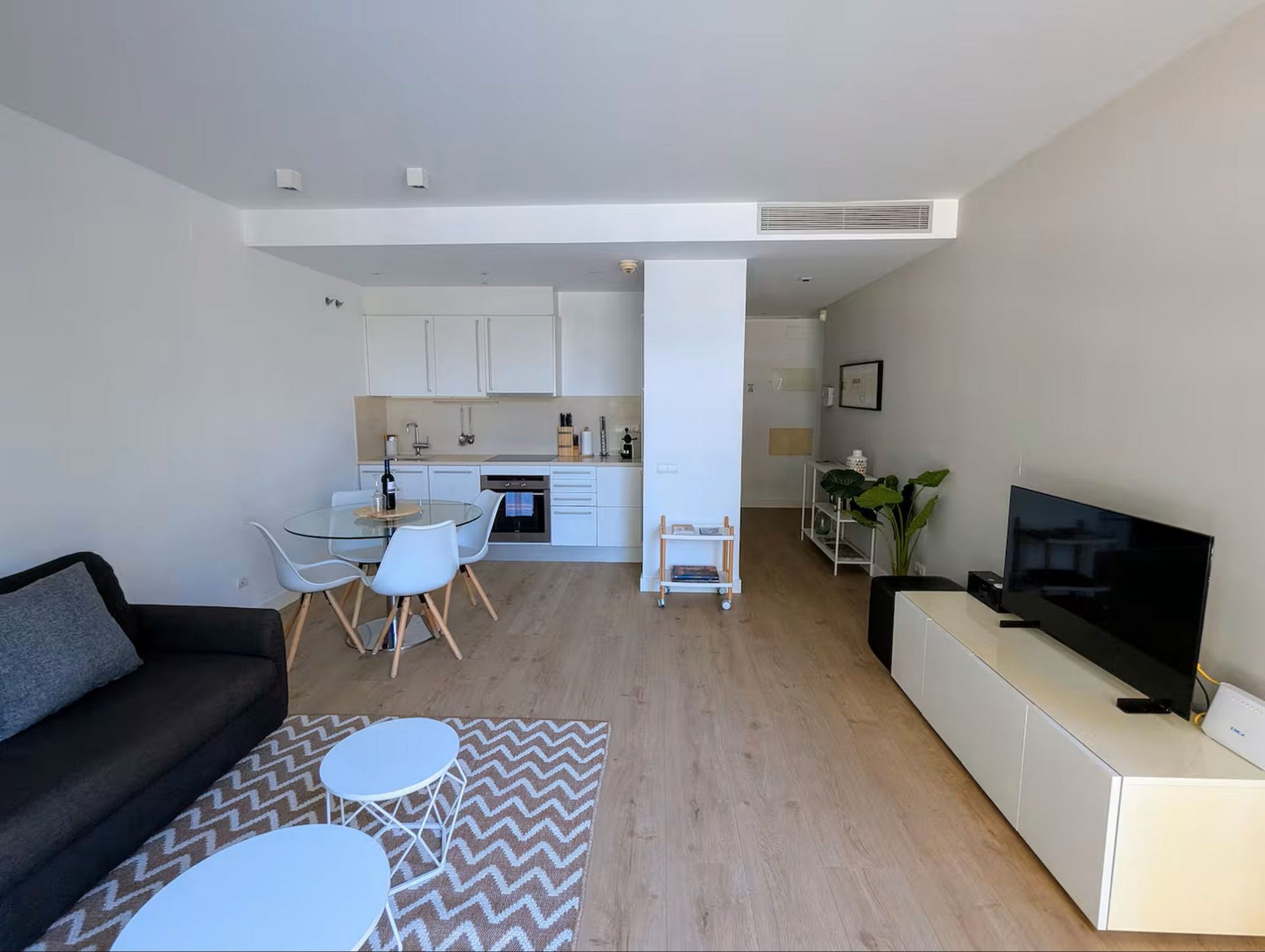 Sala de estar de Piso de alquiler en  Barcelona Capital con Aire acondicionado, Calefacción y Amueblado