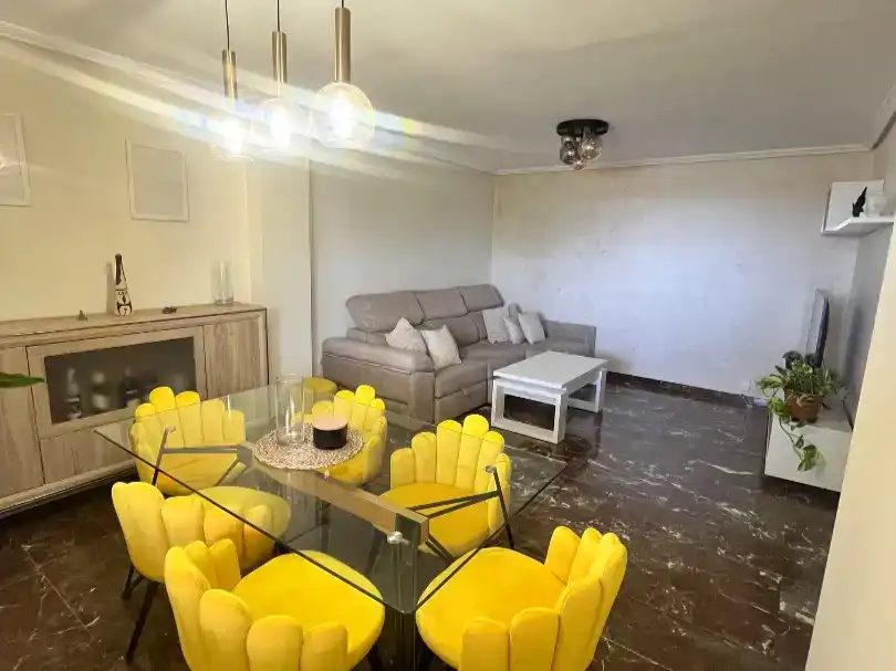 Sala de estar de Dúplex de alquiler en Jaén con Aire acondicionado, Amueblado y Balcón