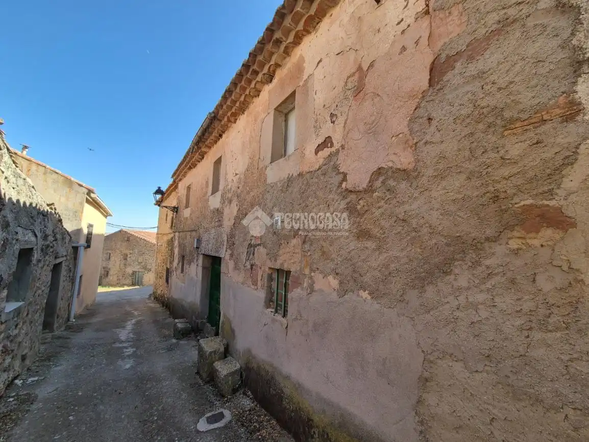 Vista exterior de Casa adosada en venda en Sigüenza