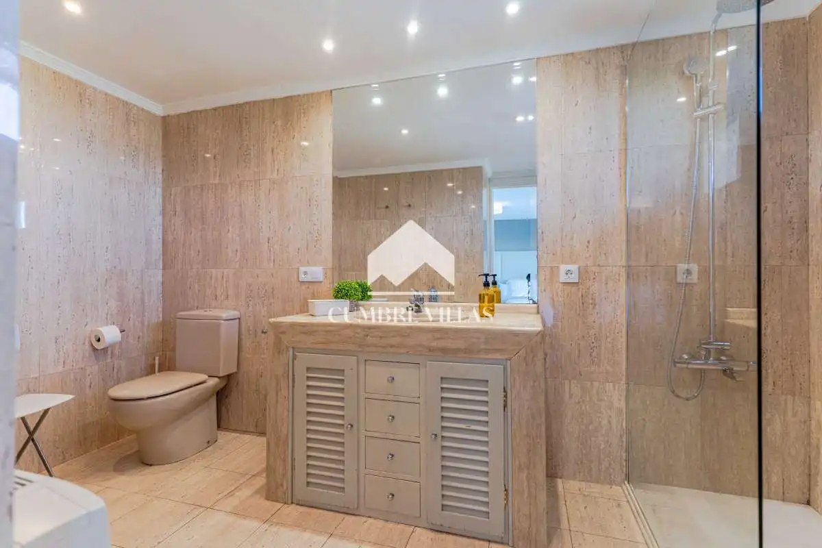 Bathroom of Houses for sale in Gójar  with Heating, Private garden and Terrace