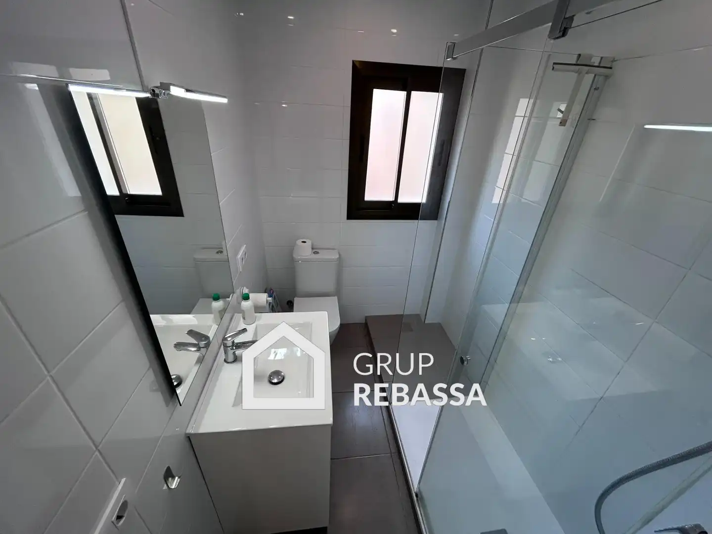 Bathroom of Flat for rent in  Palma de Mallorca  with Balcony