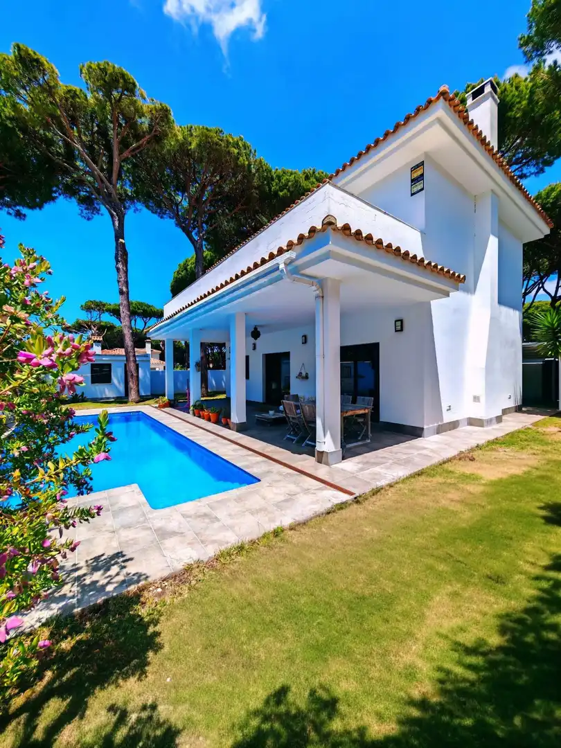 Piscina de Casa o chalet en venta en Chiclana de la Frontera con Aire acondicionado, Jardín privado y Terraza