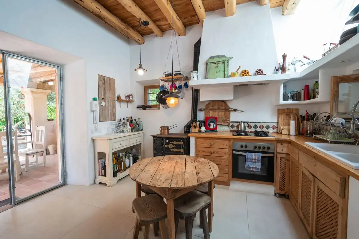Cocina de Casa o chalet de alquiler en Sant Josep de sa Talaia con Aire acondicionado, Calefacción y Jardín privado